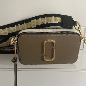Marc Jacobs Snapshot Leather Crossbody Nude Gold